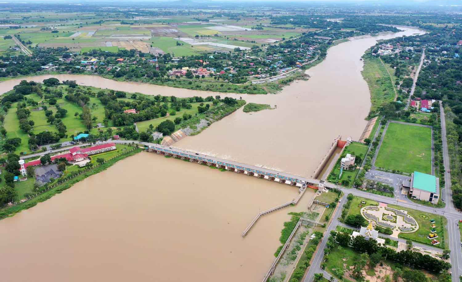 A spectacular view of Chao Phraya Dam 