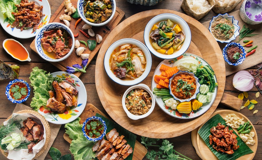 Preparing yourself to taste the best food when travelling in Thailand