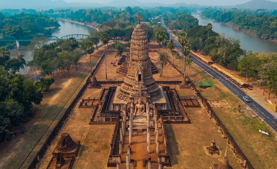 Si Satchanalai’s temple ruins hidden in the forest's calm in Sukhothai