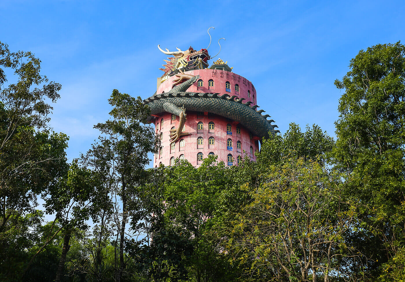 wat-samphran-1