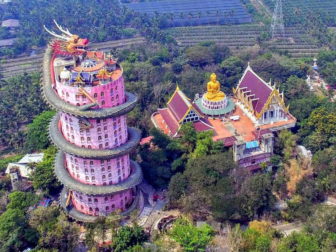 wat-samphran-3